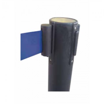 Poste Negro con cinturón retráctil azul